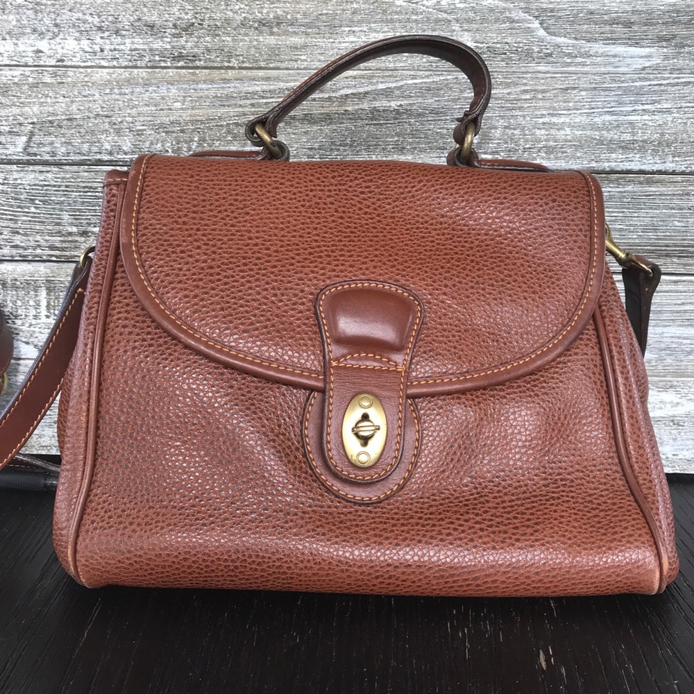 Authentic Coach leather shoulder purse